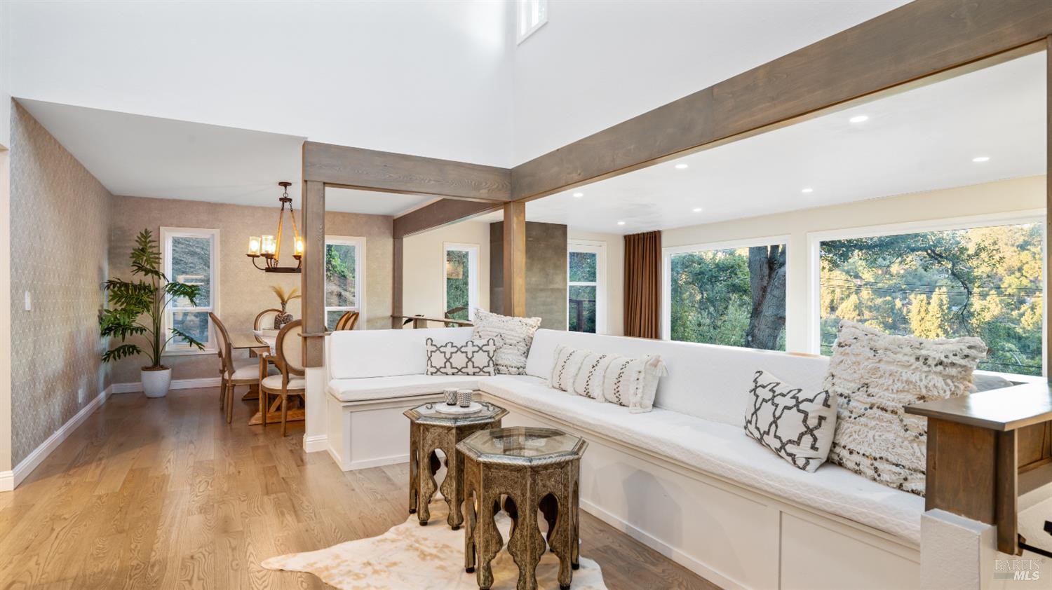 5595 Estates Drive Oakland CA 94618