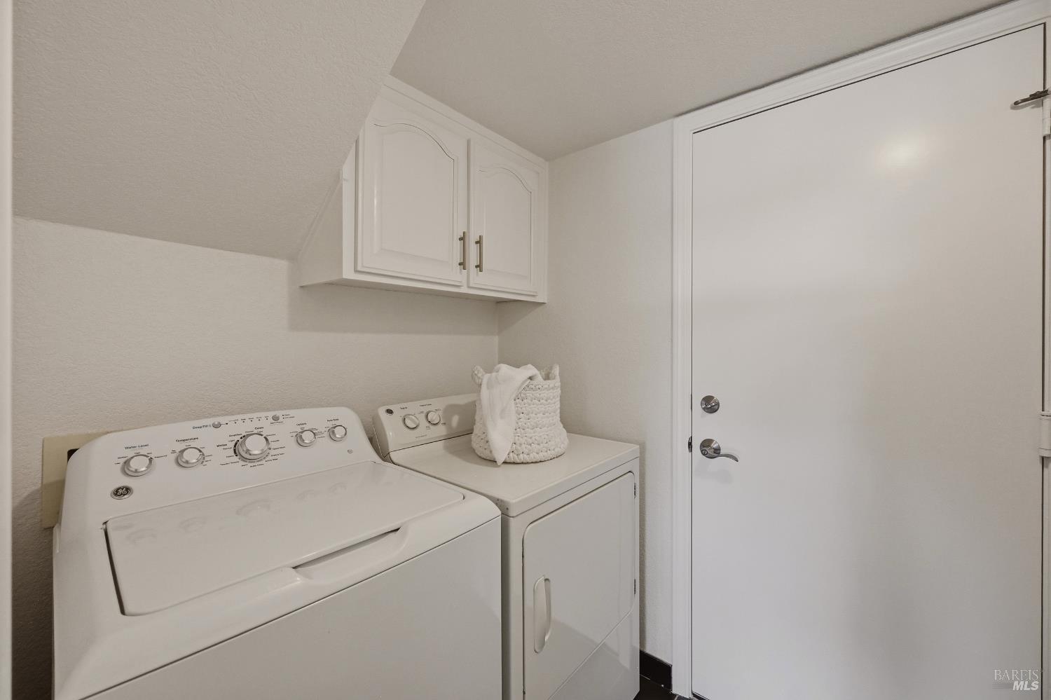 50 Lighthouse Court Napa CA 94559
