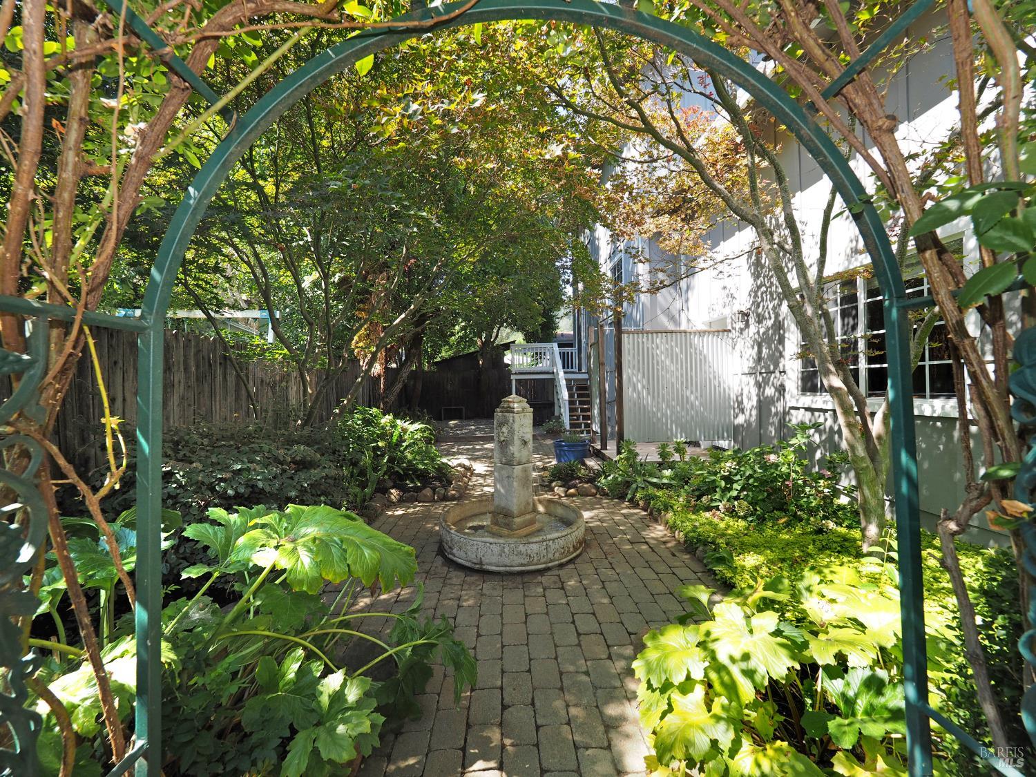 79 Bosch Street Geyserville CA 95441
