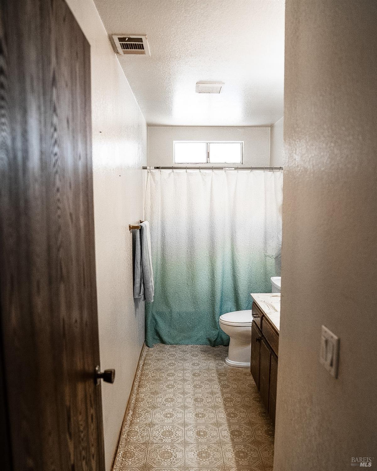 798- Colleen Drive Windsor CA 95492