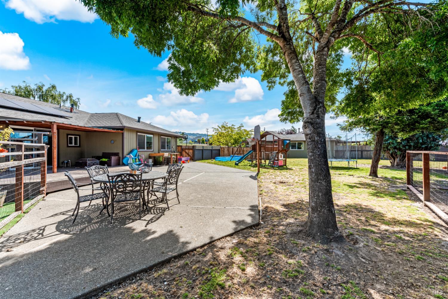8571 Brand Lane Penngrove CA 94951
