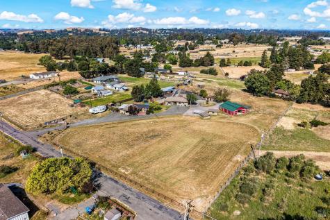 8571 Brand Lane Penngrove CA 94951