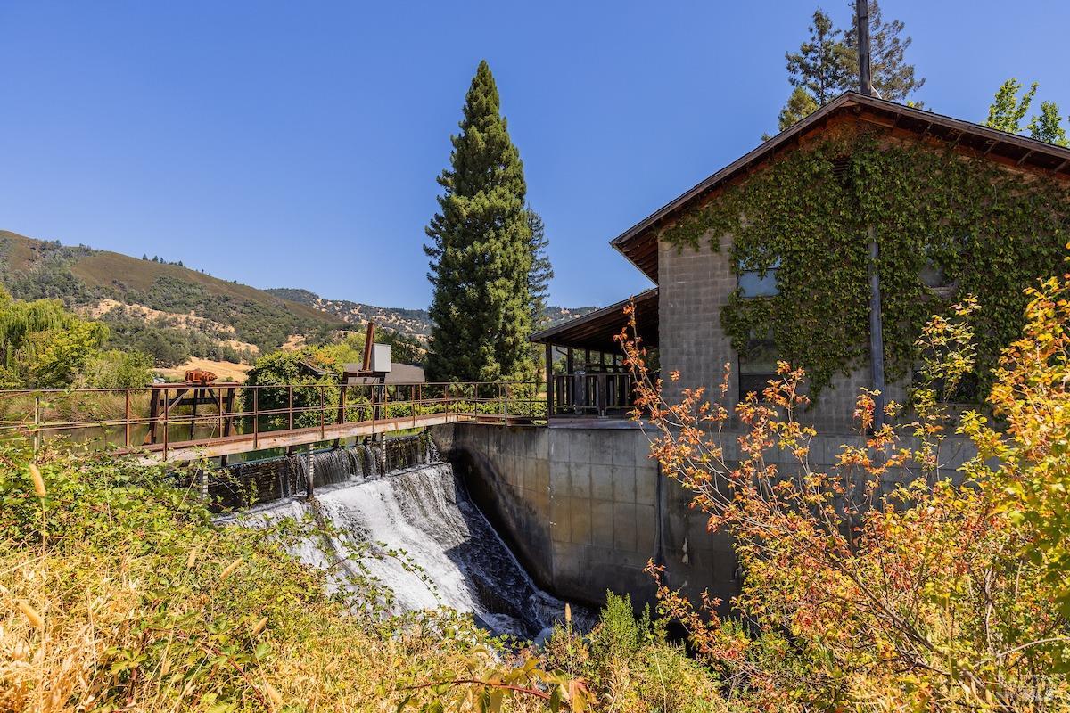 16000 Powerhouse Road Potter Valley CA 95469