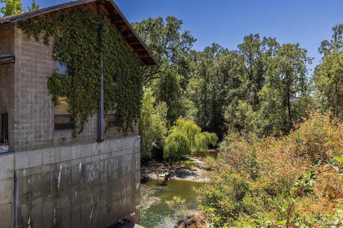 16000 Powerhouse Road Potter Valley CA 95469