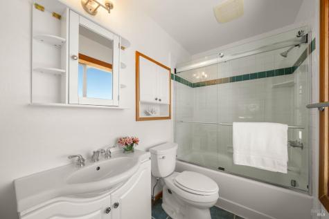 20 Drakes View Drive Inverness CA 94937