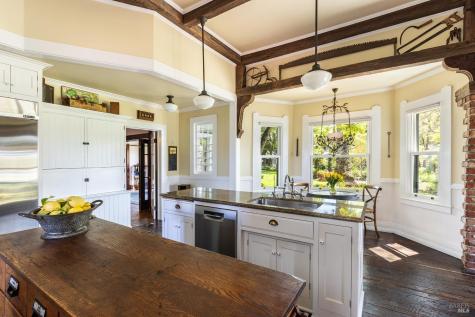 2875 Woolsey Road Windsor CA 95492