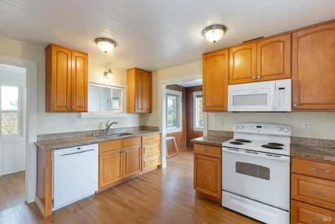 2875 Woolsey Road Windsor CA 95492