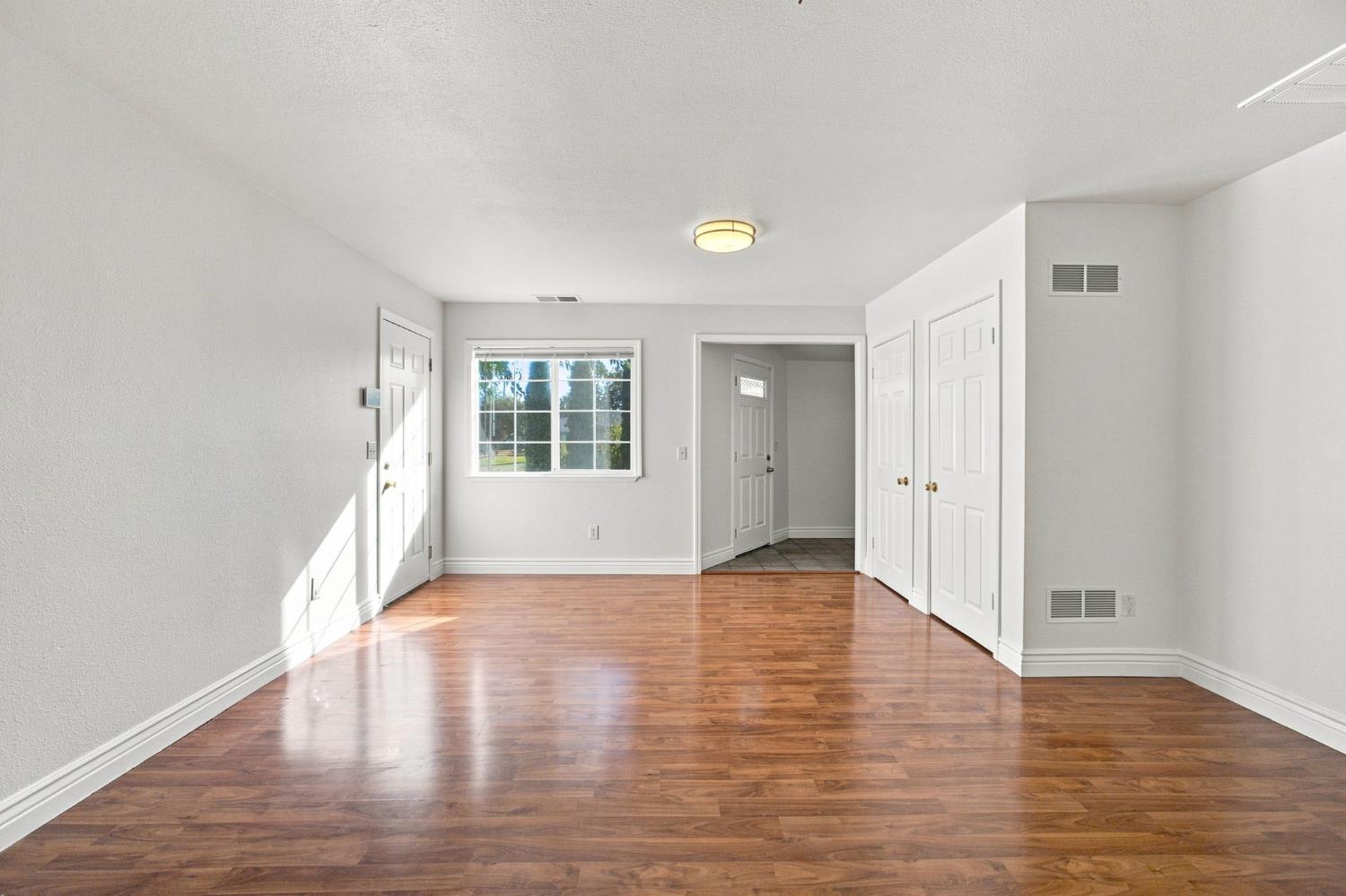 3972 Deer Cross Way Sacramento CA 95823