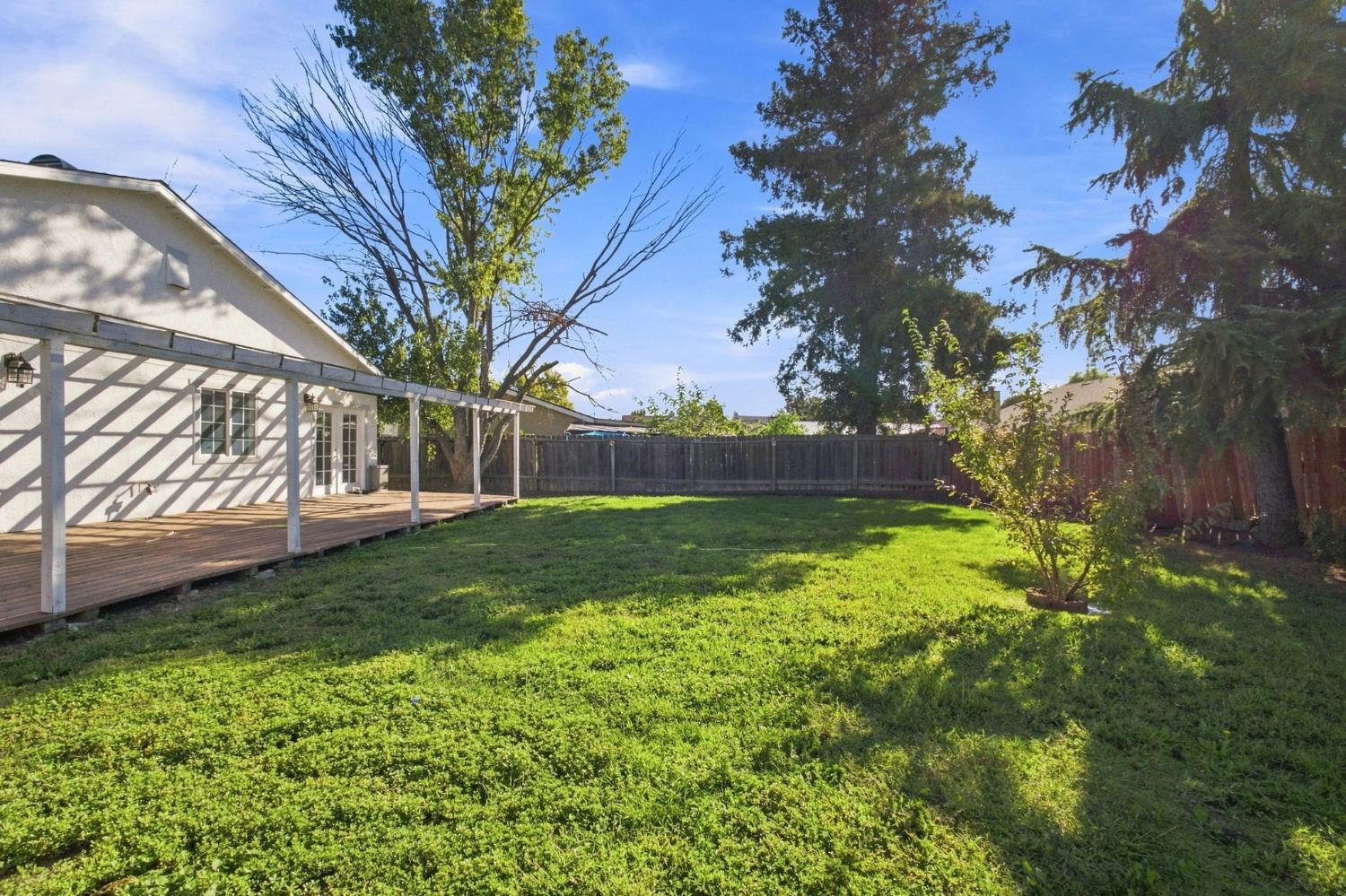 3972 Deer Cross Way Sacramento CA 95823