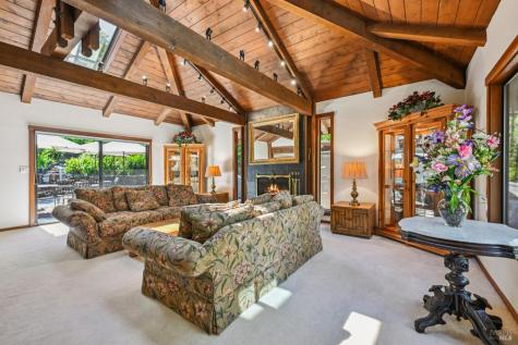 9 Buckeye Court Novato CA 94949