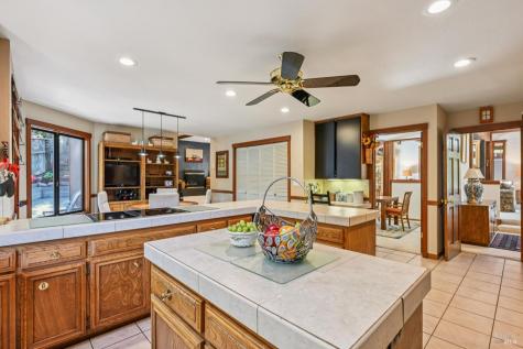 9 Buckeye Court Novato CA 94949