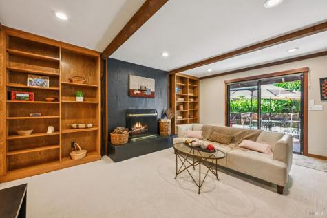 9 Buckeye Court Novato CA 94949