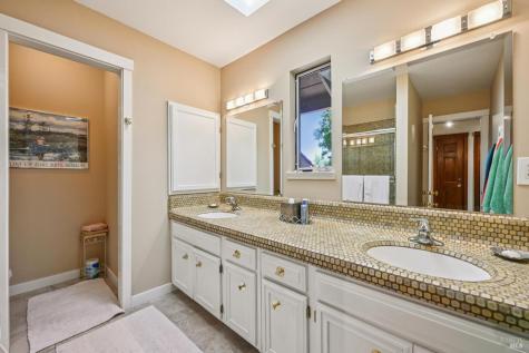 9 Buckeye Court Novato CA 94949