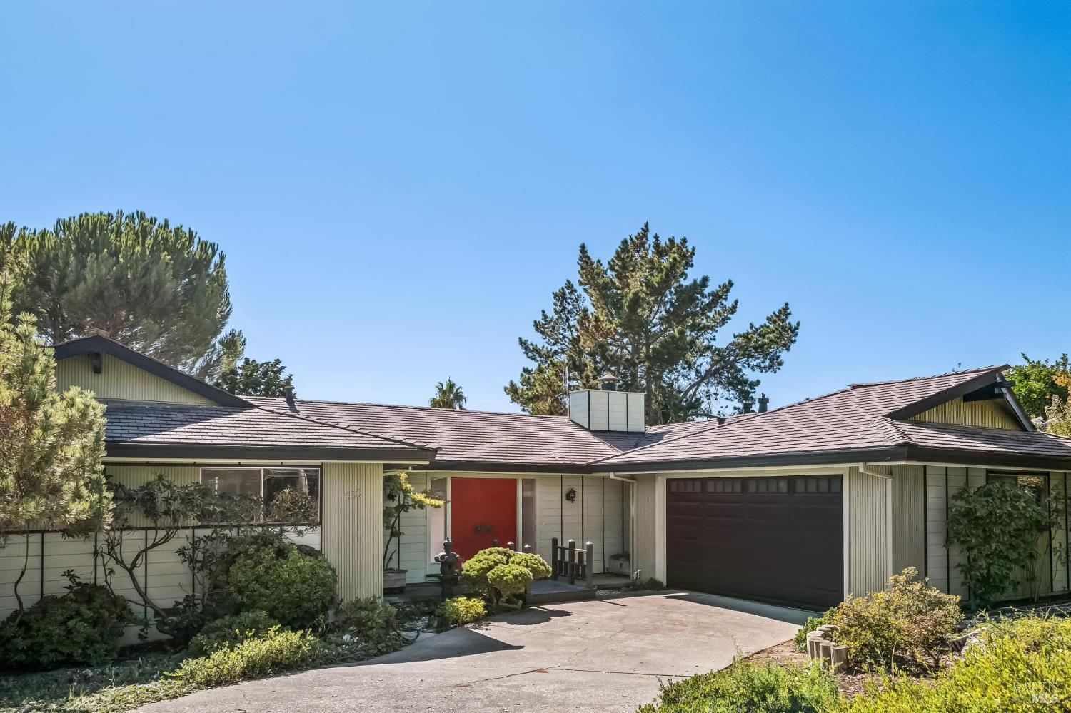 555 Las Colindas Road San Rafael CA 94903
