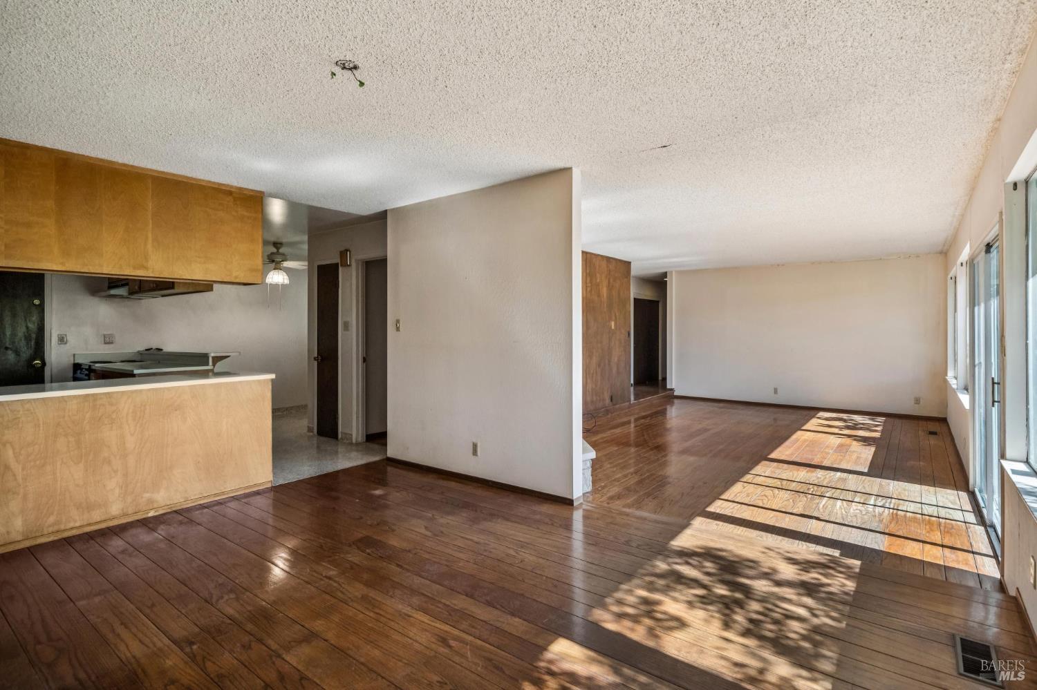 555 Las Colindas Road San Rafael CA 94903
