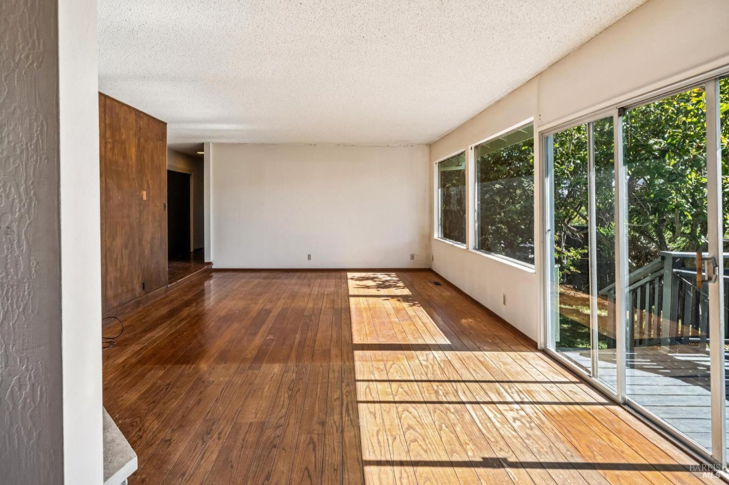 555 Las Colindas Road San Rafael CA 94903