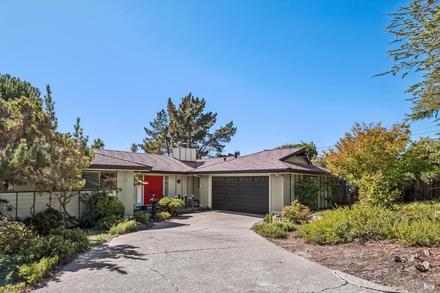 555 Las Colindas Road San Rafael CA 94903