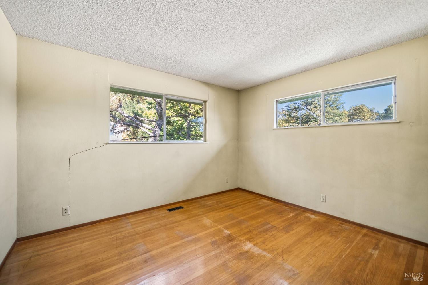 555 Las Colindas Road San Rafael CA 94903