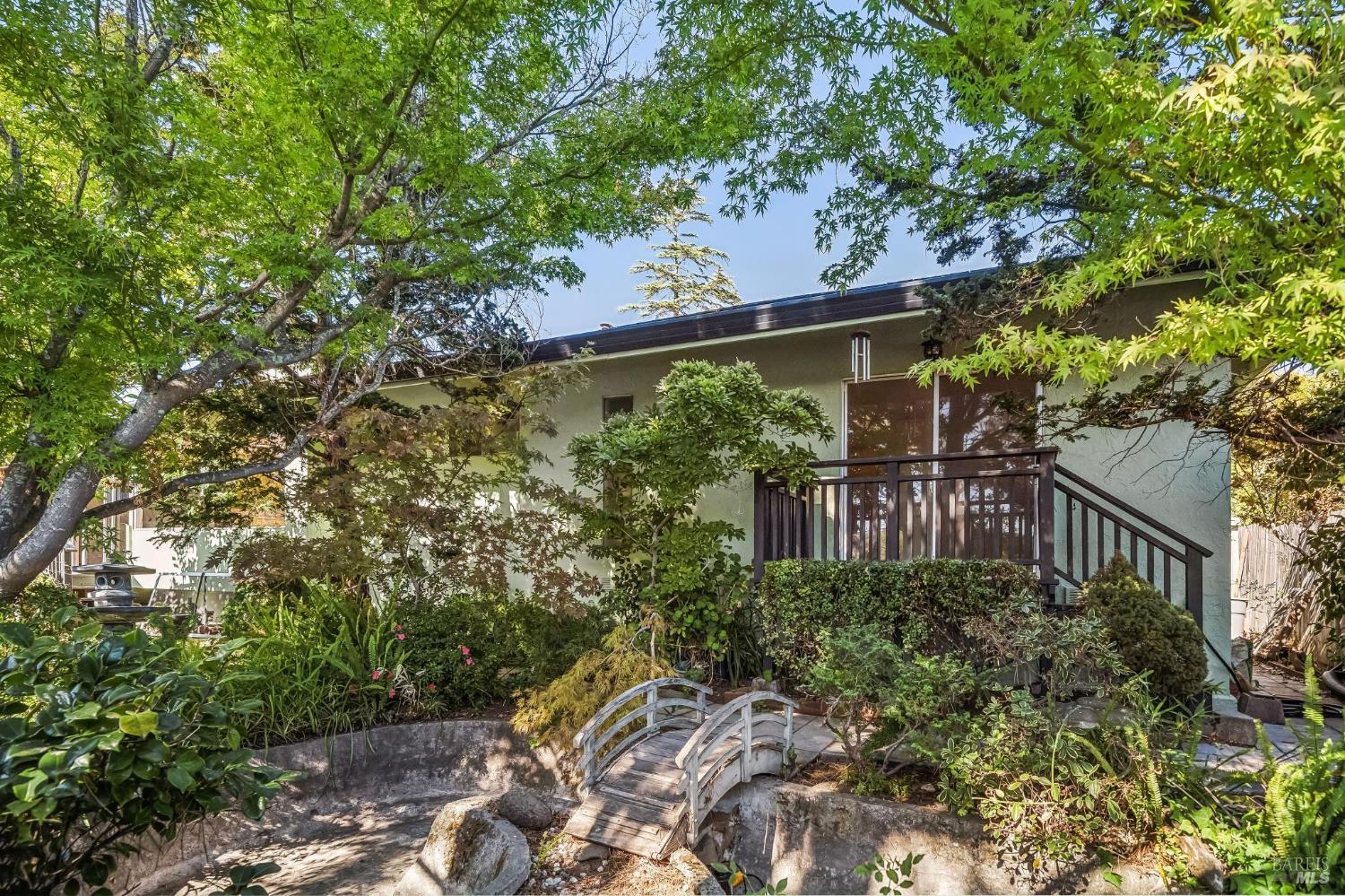 555 Las Colindas Road San Rafael CA 94903