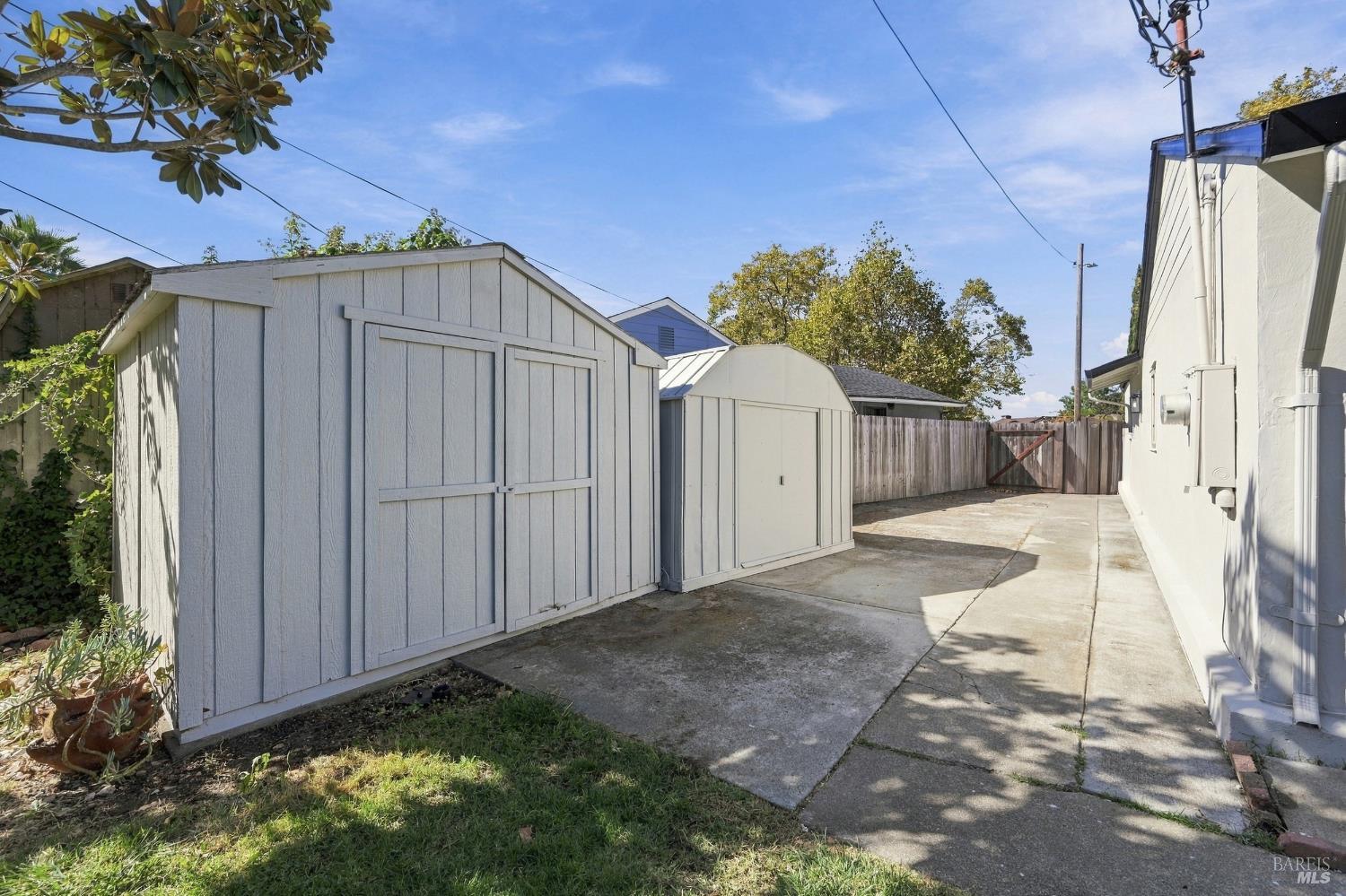 858 Brentwood Avenue Vallejo CA 94591