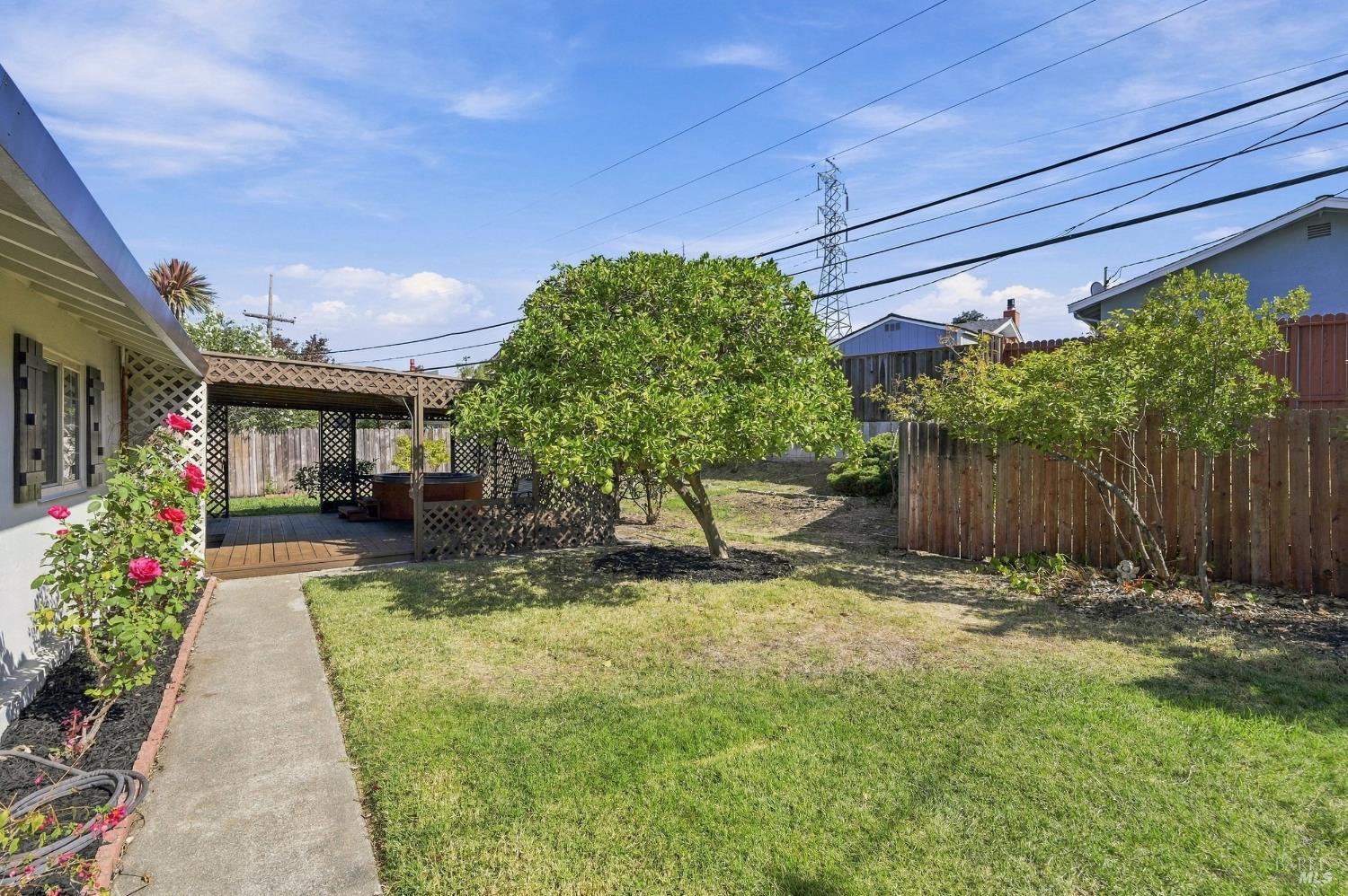 858 Brentwood Avenue Vallejo CA 94591