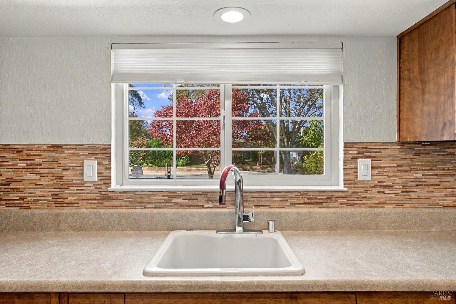 858 Brentwood Avenue Vallejo CA 94591