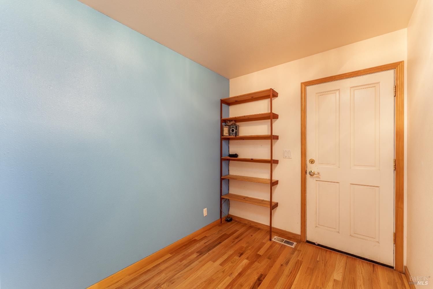 28801 Pinecrest Road Willits CA 95490