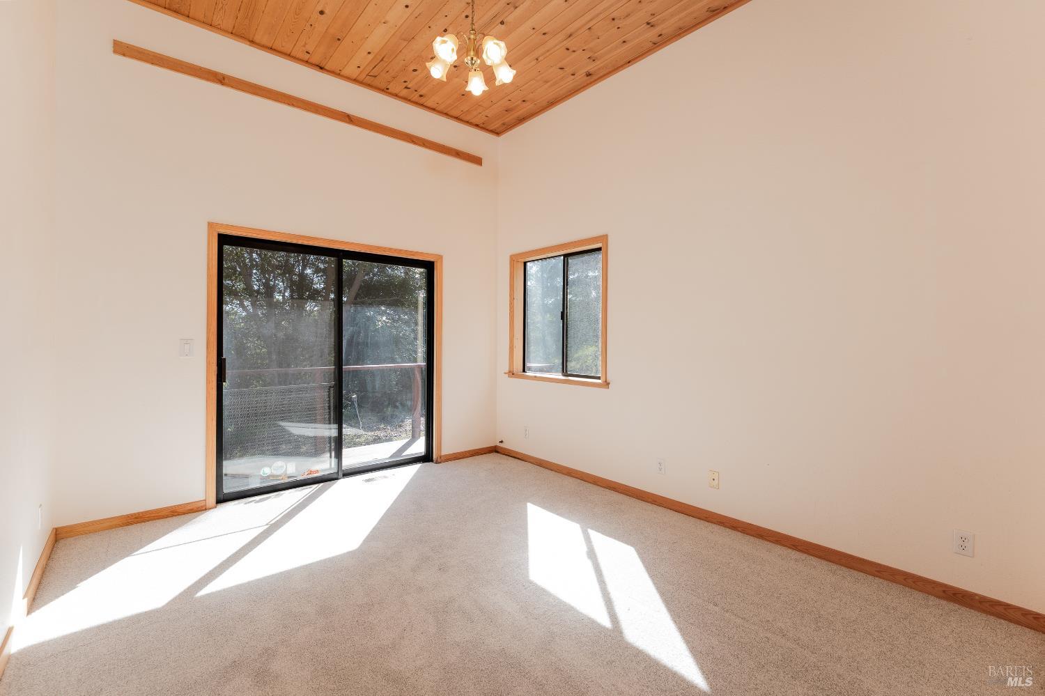 28801 Pinecrest Road Willits CA 95490
