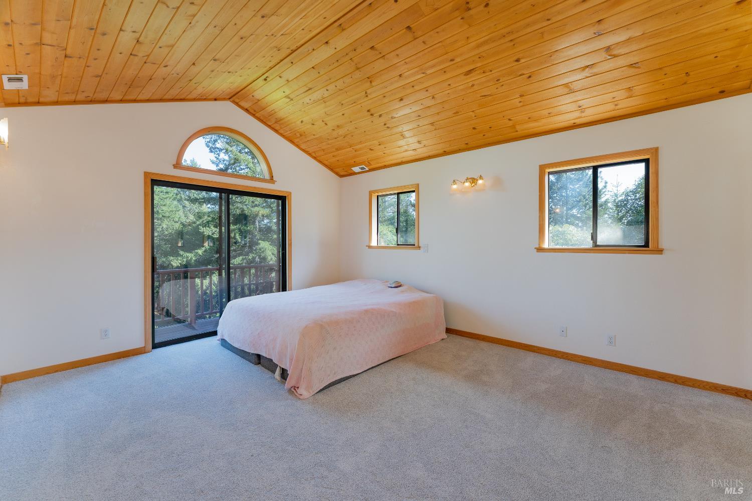 28801 Pinecrest Road Willits CA 95490