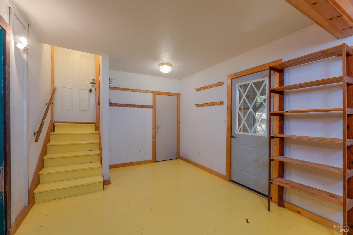 28801 Pinecrest Road Willits CA 95490