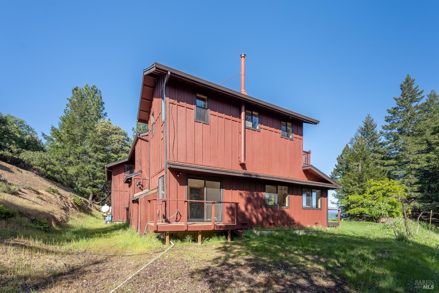28801 Pinecrest Road Willits CA 95490