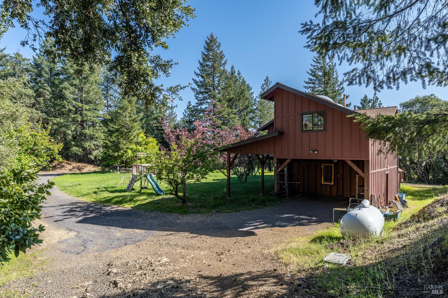 28801 Pinecrest Road Willits CA 95490