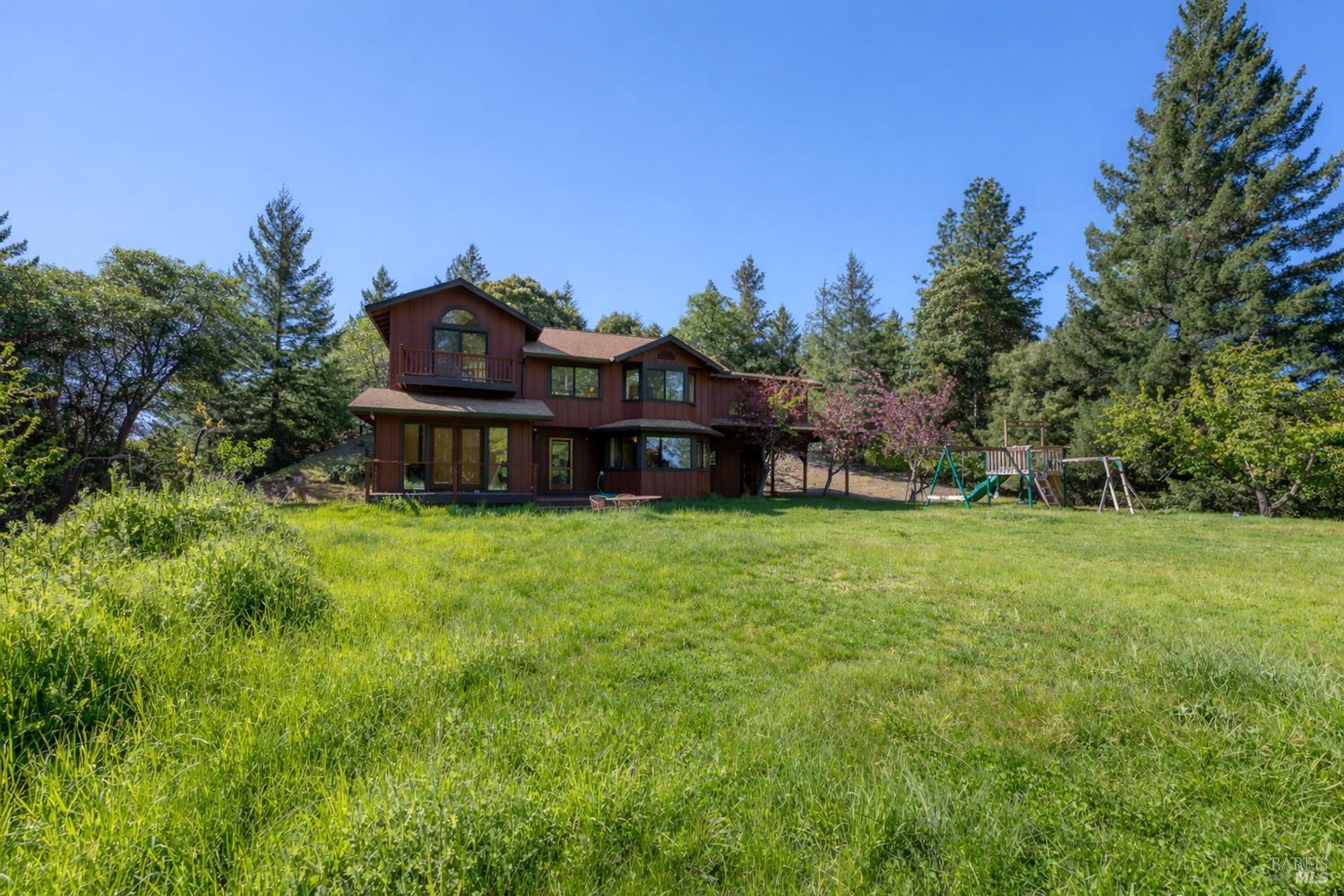 28801 Pinecrest Road Willits CA 95490