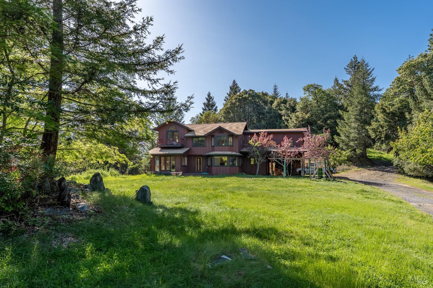 28801 Pinecrest Road Willits CA 95490