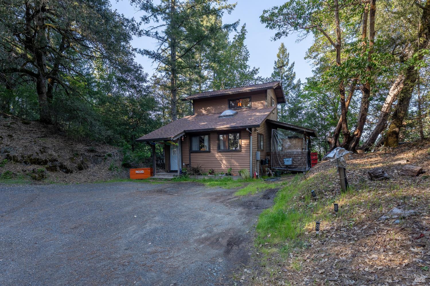 28801 Pinecrest Road Willits CA 95490