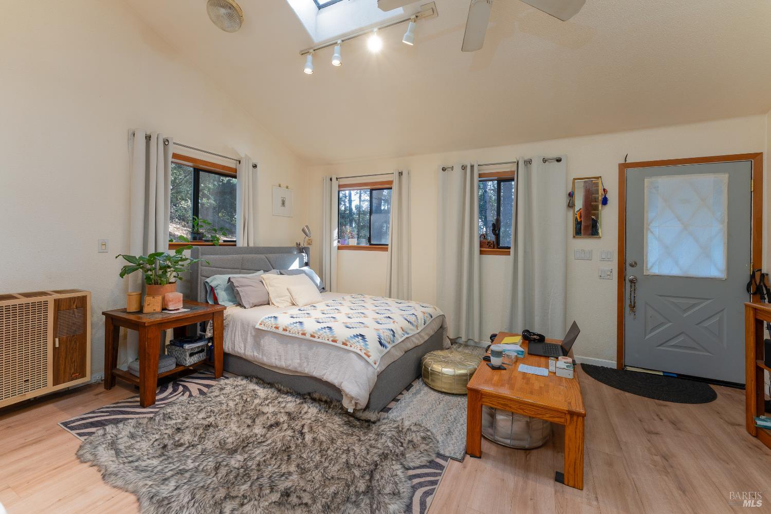 28801 Pinecrest Road Willits CA 95490