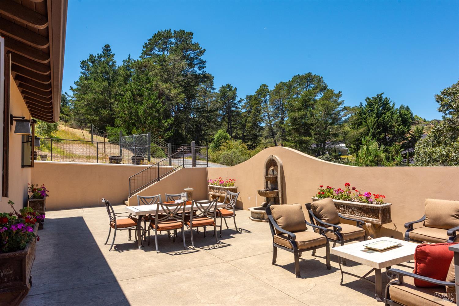 3518 Bloomfield Road Sebastopol CA 95472