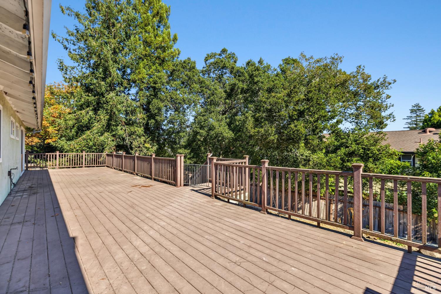 538 Amber Way Petaluma CA 94952