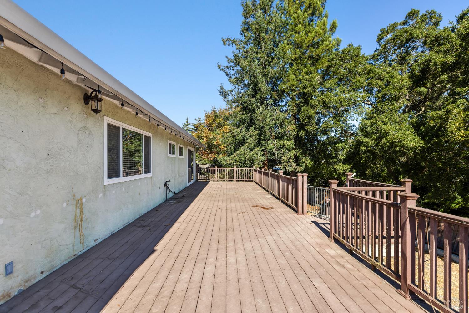 538 Amber Way Petaluma CA 94952