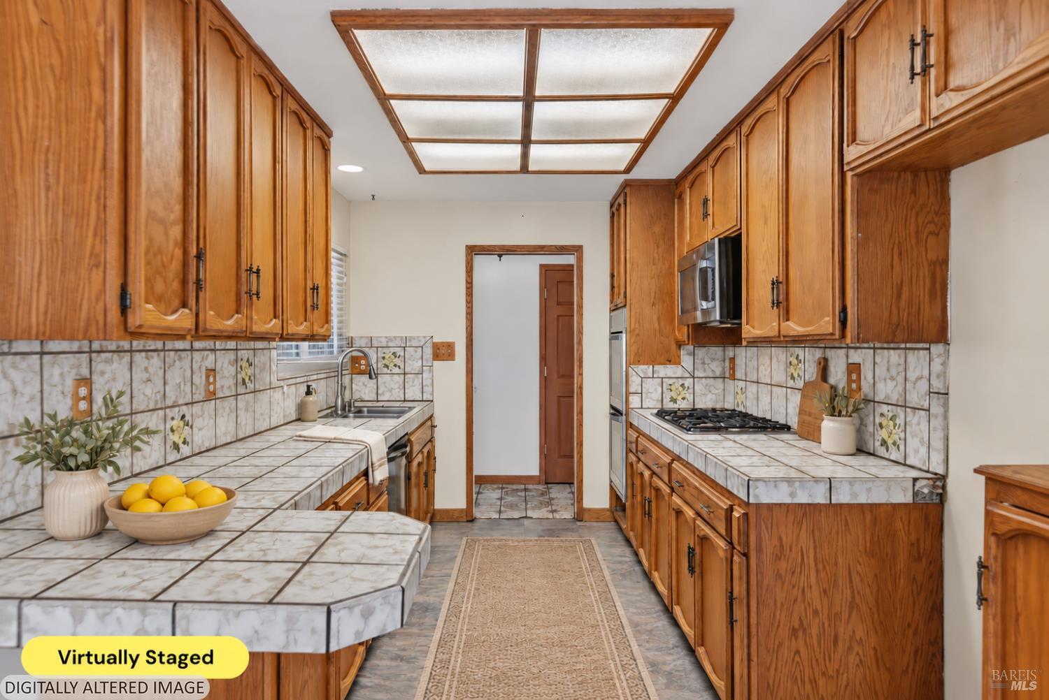 538 Amber Way Petaluma CA 94952