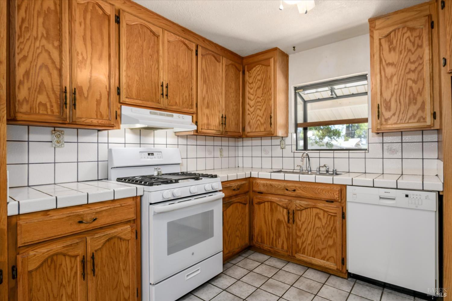 262 Markham Avenue Vacaville CA 95688