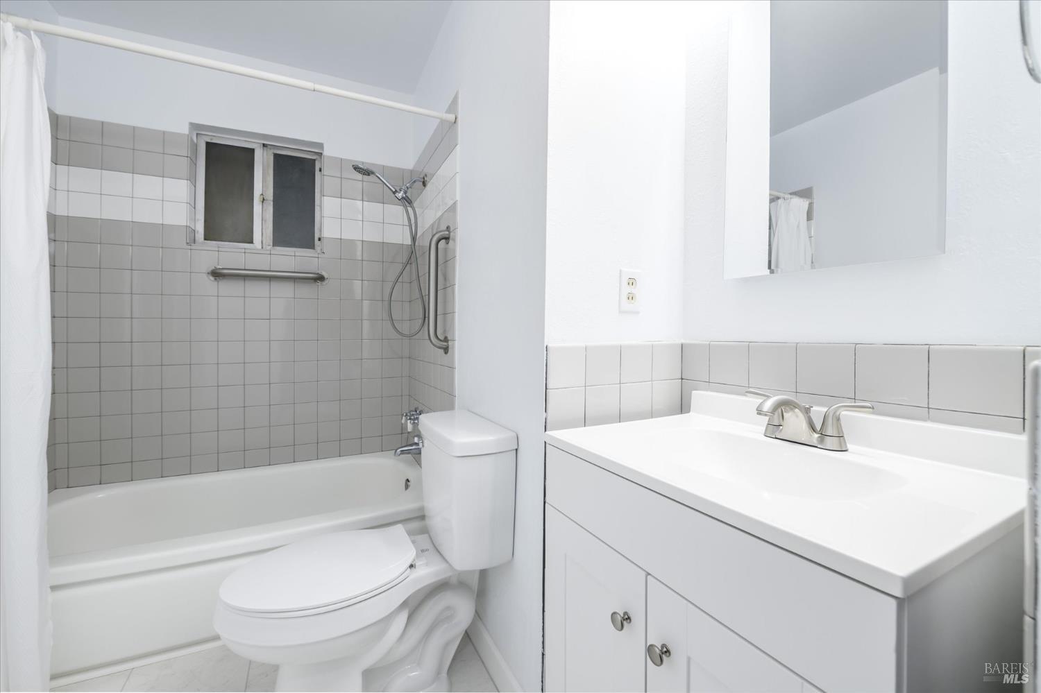 262 Markham Avenue Vacaville CA 95688