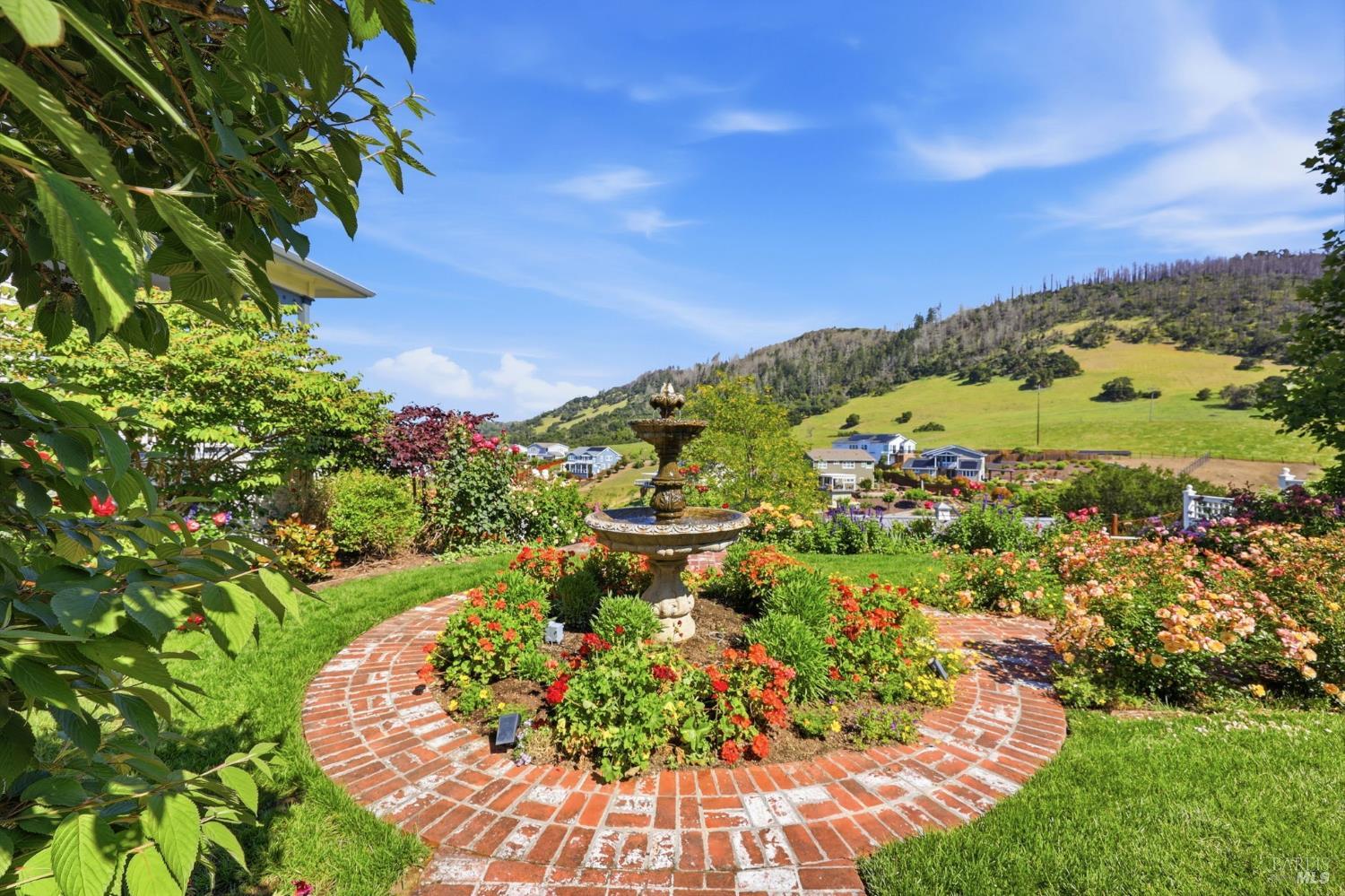 5755 Futura Way Santa Rosa CA 95409