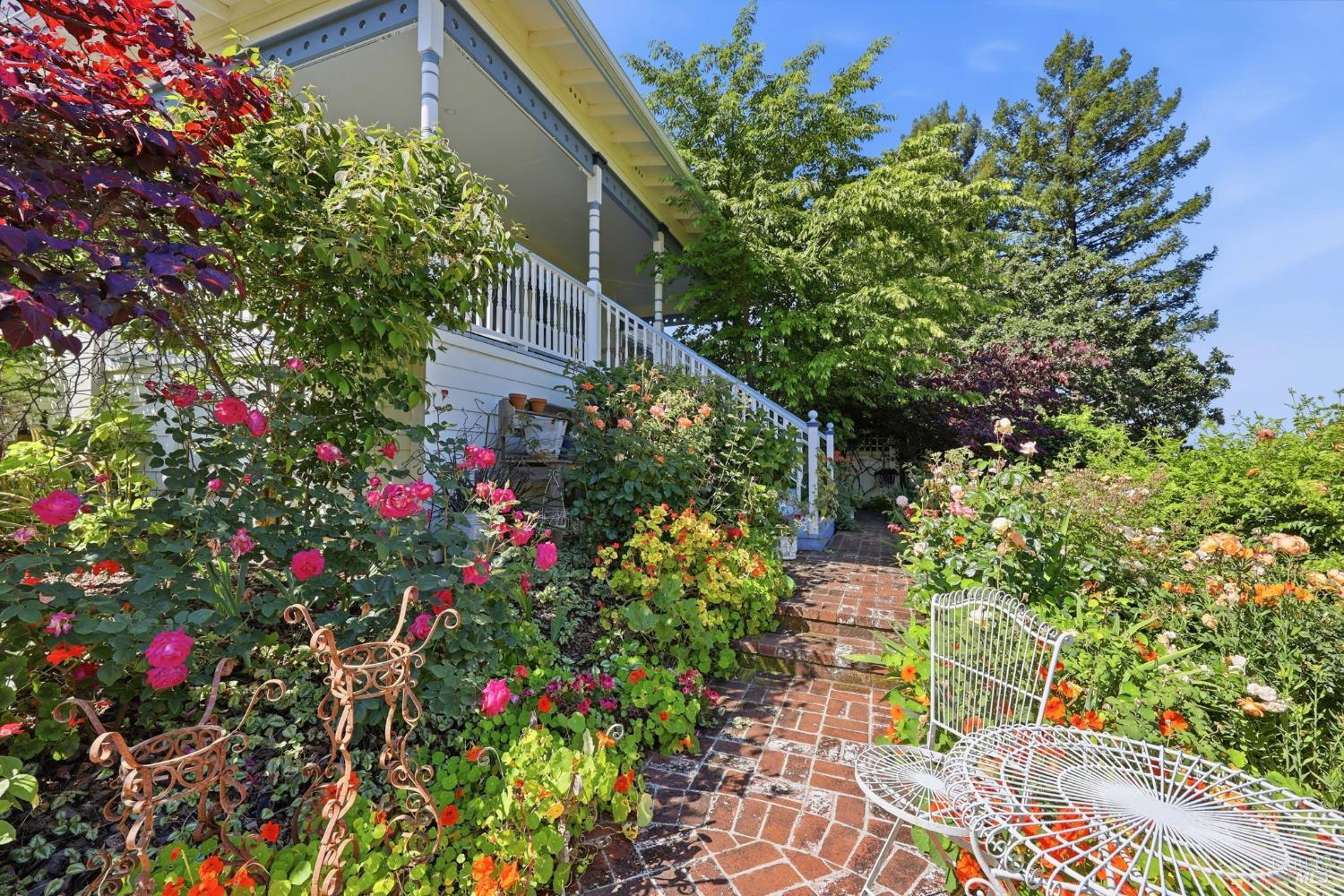 5755 Futura Way Santa Rosa CA 95409