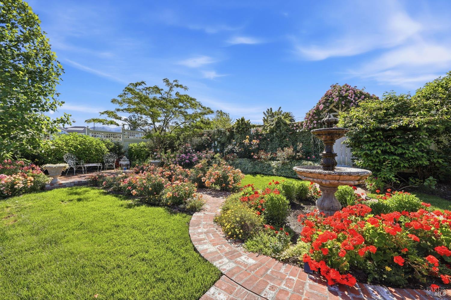 5755 Futura Way Santa Rosa CA 95409