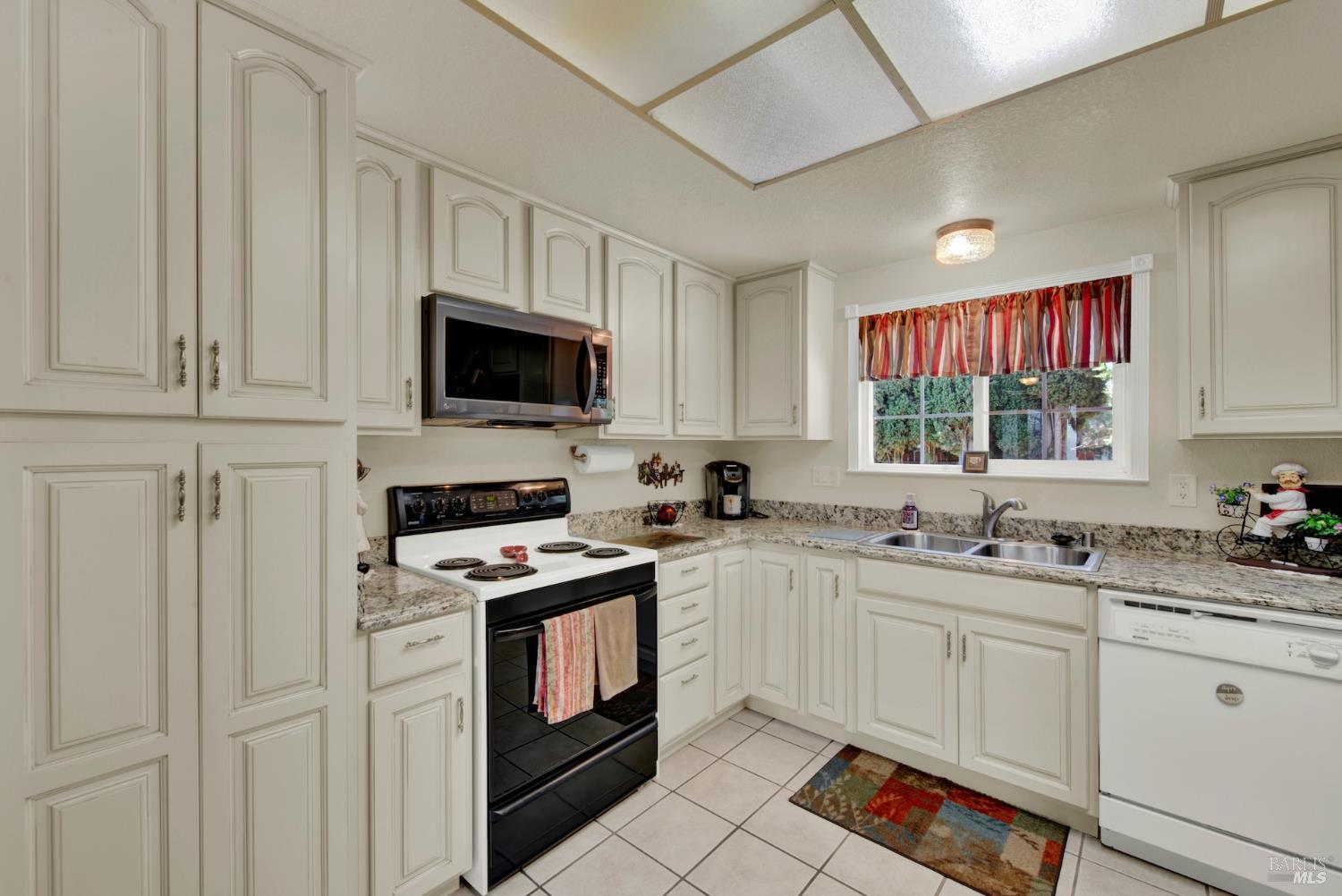 214 Gentry Circle Vacaville CA 95687