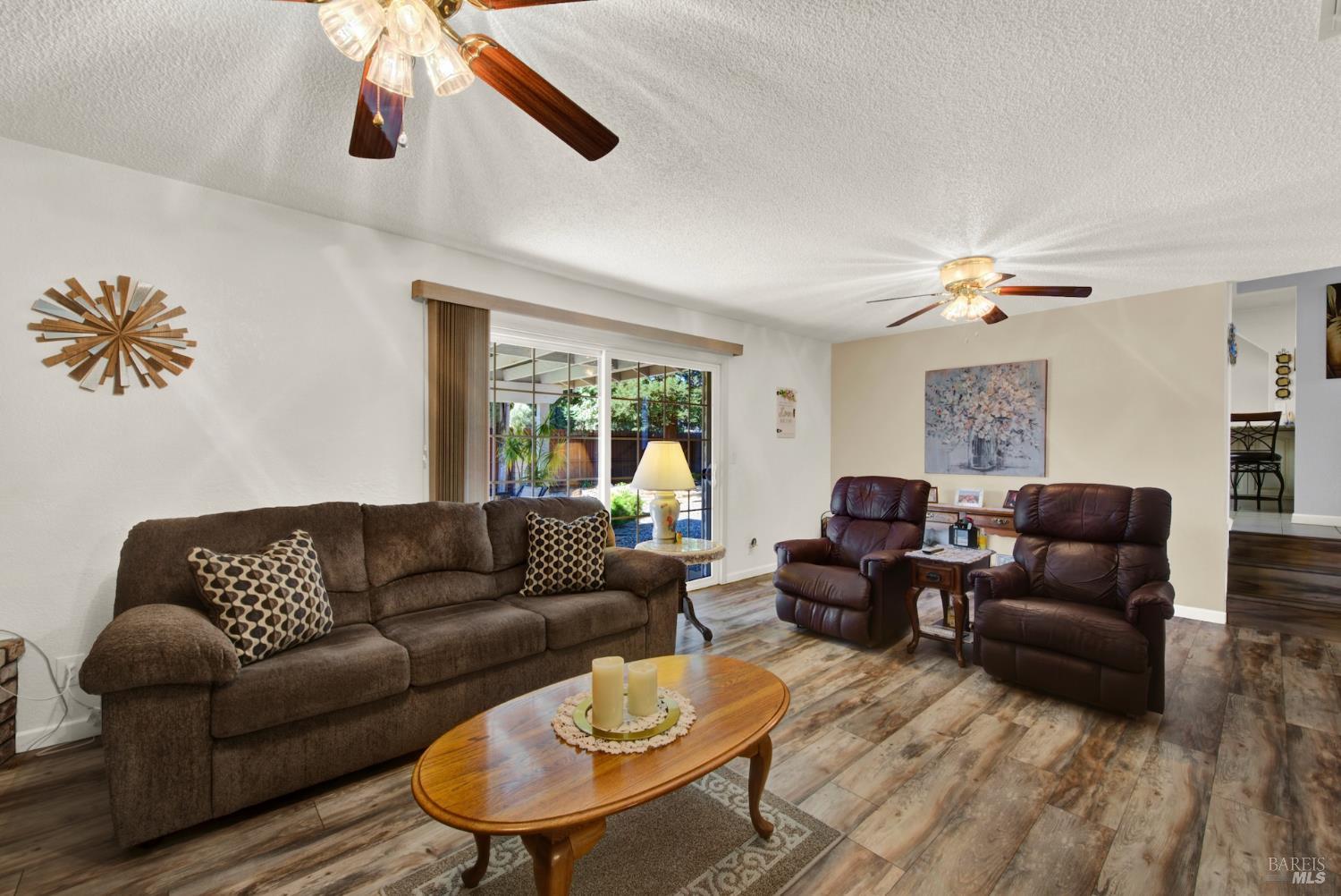 214 Gentry Circle Vacaville CA 95687