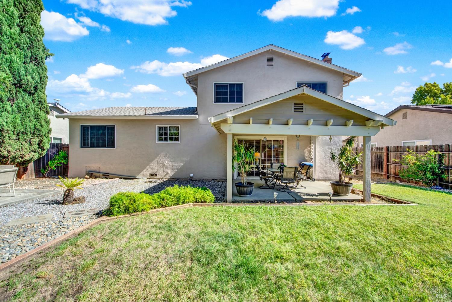 214 Gentry Circle Vacaville CA 95687