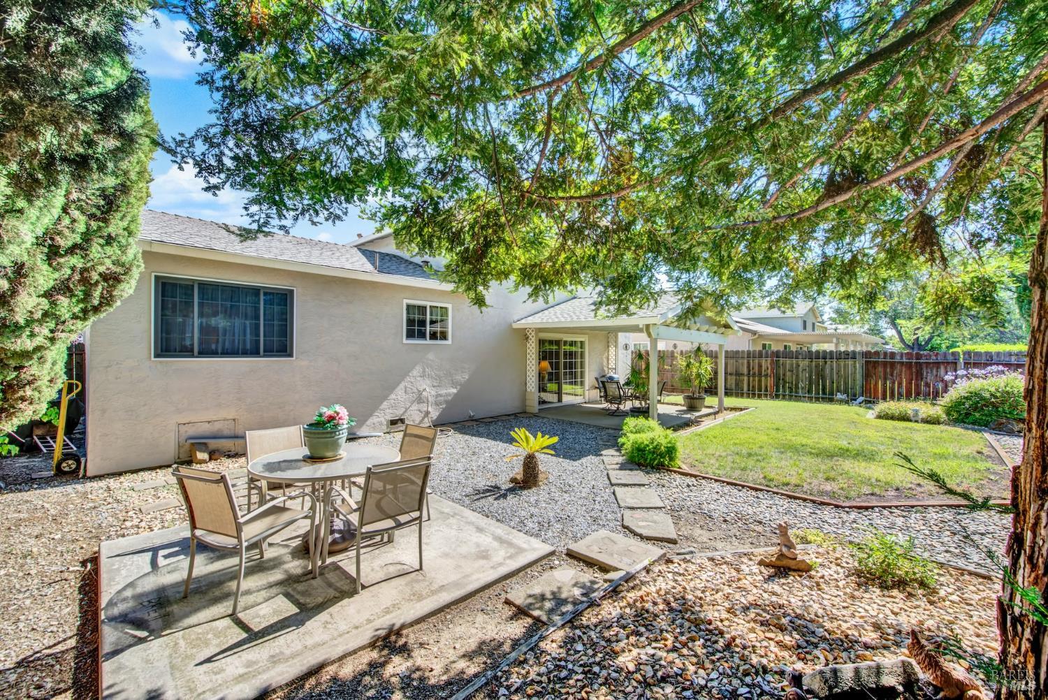 214 Gentry Circle Vacaville CA 95687