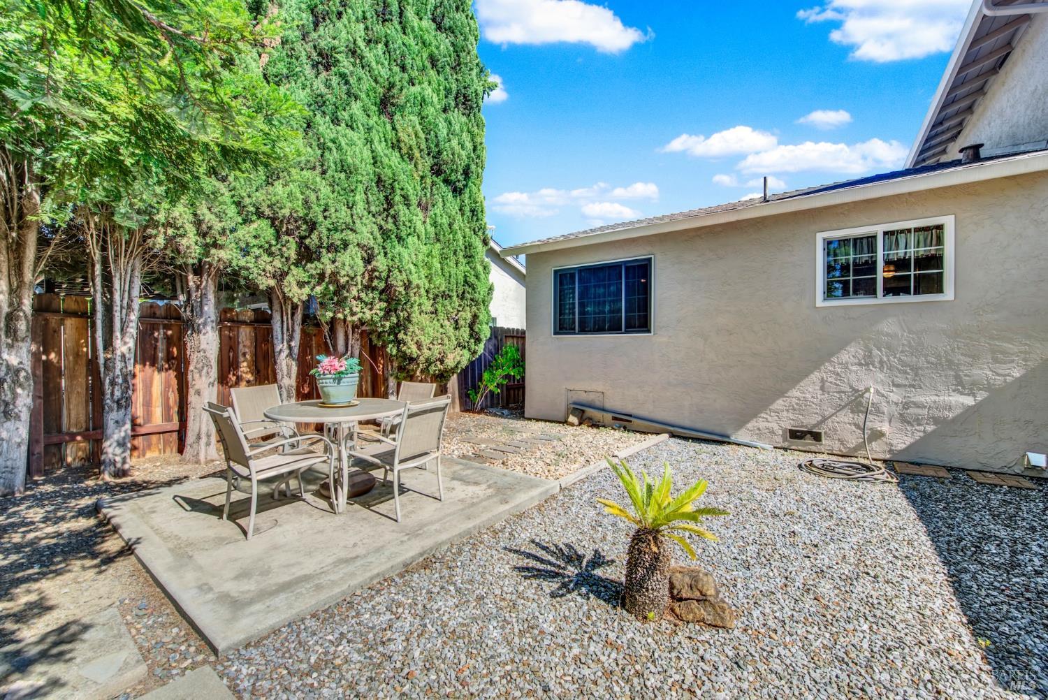 214 Gentry Circle Vacaville CA 95687